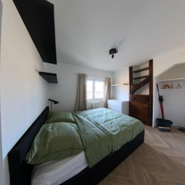 
                                                                                        Location
                                                                                         Charmant 2 pièces meublé refait à neuf – plei