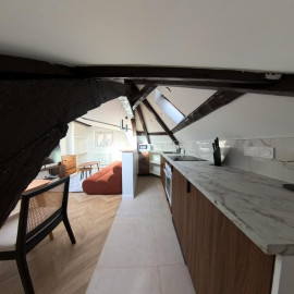 
                                                                                        Location
                                                                                         Charmant 2 pièces meublé refait à neuf – plei