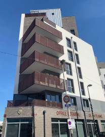 
                                                                                        Location
                                                                                         Charmant 2 pièces, résidence sécurisée