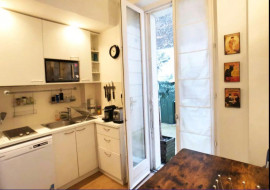 
                                                                                        Location
                                                                                         Charmant 2P meublé 32m² sur cour privative