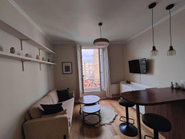 
                                                                                        Location
                                                                                         Charmant 2P meublé de 29 m² entièrement rénové