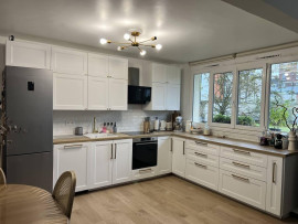 
                                                                                        Location
                                                                                         Charmant 3P meublé 67m² sans vis à vis