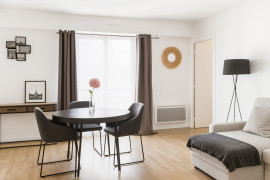 Vente
                                                                                Charmant Appartement 2 Pièces avec Parking à Neuilly-sur-Seine