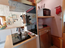 
                                                                                        Location
                                                                                         Charmant appartement avec espace extérieur (loyer tout inclus)