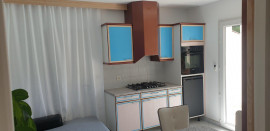 
                                                                                        Location
                                                                                         Charmant appartement avec piscine chauffée