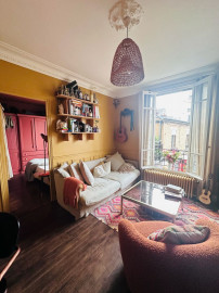 
                                                                                        Location
                                                                                         Charmant appartement avec toit-terrasse à Montreuil  ChatGPT a dit : ChatGPT (loyer tout inclus)