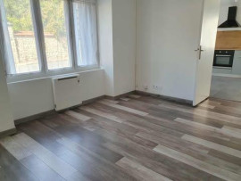 
                                                                                        Location
                                                                                         Charmant appartement dans la vallée de la Juine