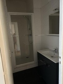 
                                                                                        Location
                                                                                         Charmant appartement F3 , proche de place St Marc