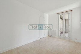 
                                                                                        Location
                                                                                         Charmant Appartement - Paris 18ème