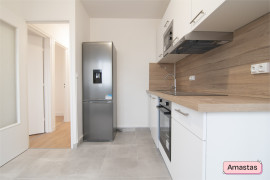 
                                                                                        Location
                                                                                         Charmant appartement rénové de 3 pièces proches commerces écoles et axes routiers