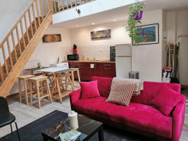 
                                                                                        Location
                                                                                         Charmant duplex 48 m² – centre historique