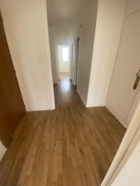 
                                                                                        Location
                                                                                         Charmant et lumineux appartement