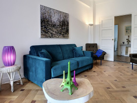 Location
Charmant grand 2 pièces 65m2 center5 min de la plage 1 chambre séparée (loyer tout inclus)