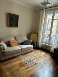 
                                                                                        Location
                                                                                         Charmant petit appartement