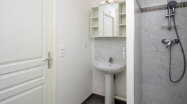 
                                                                                        Location
                                                                                         Charmant Studio 21m² Refait à Neuf