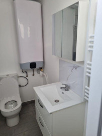 
                                                                                        Location
                                                                                         Charmant studio à louer