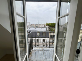 Location
Charmant Studio avec Vue sur la Tour Eiffel à La Muette, Paris 16ème (loyer tout inclus)