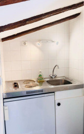 
                                                                                        Location
                                                                                         Charmant studio meublé 15m²