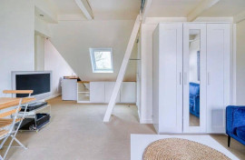 
                                                                                        Location
                                                                                         Charmant studio meublé 23m² avec mezzanine