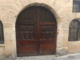 
                                                                                        Location
                                                                                         Charmant studio meublé 25m² avec mezzanine