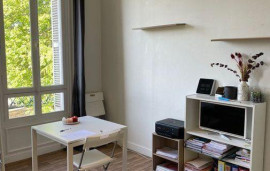 
                                                                                        Location
                                                                                         Charmant studio meublé 26m² secteur gare