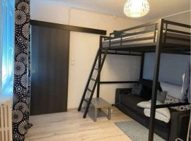 
                                                                                        Location
                                                                                         Charmant studio meublé 30m² entièrement rénové