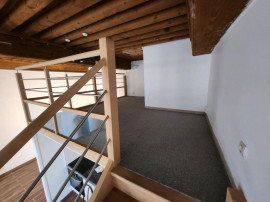 
                                                                                        Location
                                                                                         Charmant studio meublé 40m²