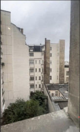 
                                                                                        Location
                                                                                         Charmant studio meublé de 18m²