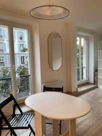 
                                                                                        Location
                                                                                         Charmant studio meublé de 20m² sans vis-à-vis