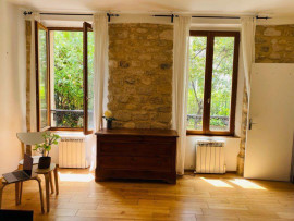 
                                                                                        Location
                                                                                         Charmant studio meublé de 32m² Coup de coeur