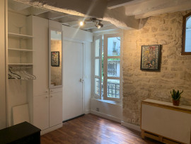 Location
Charmant studio sur cour (Paris 15) (loyer tout inclus)