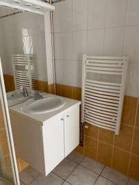 
                                                                                        Location
                                                                                         CHARMANT T2 CALME ET SECURISE