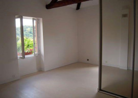 
                                                                                        Location
                                                                                         Charmant T2 duplex situé Lyon 9 / limite Mont d’Or