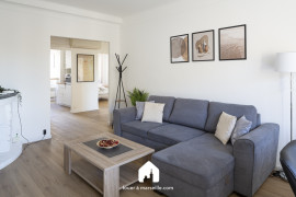 
                                                                                        Location
                                                                                         Charmant T3 meublé rénové avec vue Vieux-Port