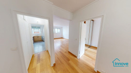 
                                                                                        Vente
                                                                                         Charmant T4 - 80 m² - Vaugirard