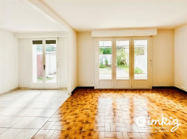 
                                                                                        Vente
                                                                                         Charmante  maison 5 pièces