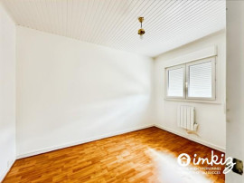 
                                                                                        Vente
                                                                                         Charmante  maison 5 pièces