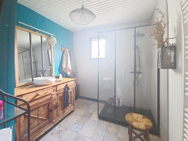 
                                                                                        Vente
                                                                                         Charmante maison à Artigues-près-Bordeaux