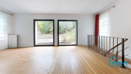 
                                                                                        Vente
                                                                                         Charmante maison familiale à proximité du centre-ville