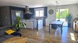 Vente
Charmante maison familiale à Saint-André-de-Cubzac