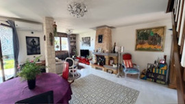 
                                                                                        Vente
                                                                                         Charmante maison familiale avec jardin et vue imprenable à Mions