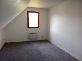 
                                                                                        Location
                                                                                         Charmante maison individuelle, coin exceptionnel