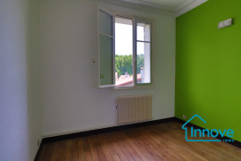 
                                                                                        Vente
                                                                                         Charmante maison meulières Les Ursines Vélizy
