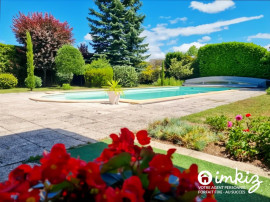 Vente
Charmante maison traditionnelle 8 pièces