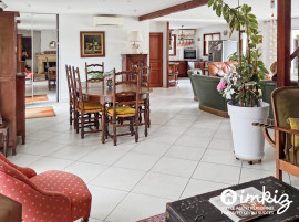 Vente
Charmante maison traditionnelle 8 pièces