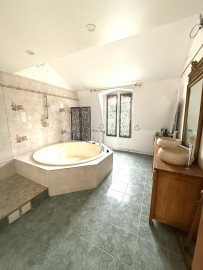 
                                                                                        Location
                                                                                         Charmante maison très proche du lac d’Enghien