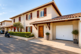 
                                                                                        Vente
                                                                                         Charmante Villa au calme - Bron