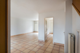 
                                                                                        Vente
                                                                                         Charmante Villa au calme - Bron