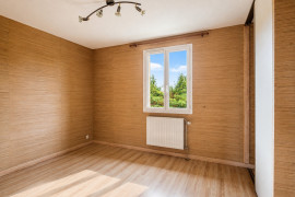 
                                                                                        Vente
                                                                                         Charmante Villa au calme - Bron