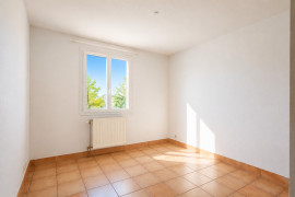 
                                                                                        Vente
                                                                                         Charmante Villa au calme - Bron